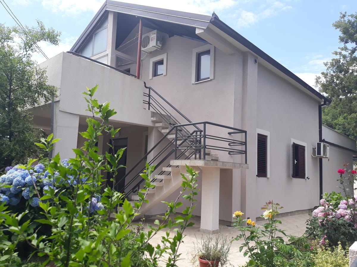 Apartments Four Countesses Virpazar Εξωτερικό φωτογραφία